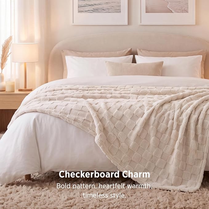 Bedsure GentleSoft Full Size Blankets for Bed - Super Soft Cozy Fleece Blanket for Kids Girls, Large Fuzzy Throws for Bedroom Decor, Cream, 84x90 Inches