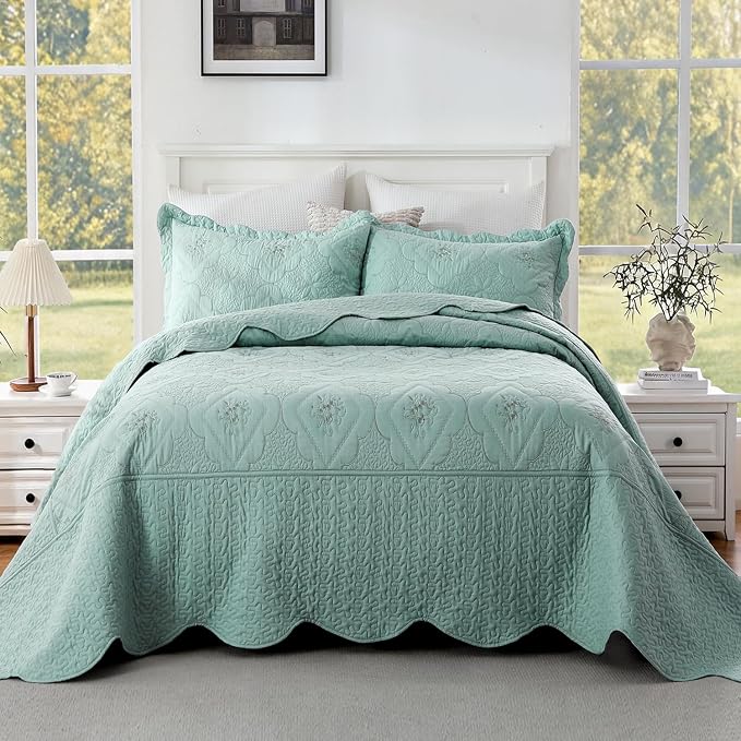 Cmfshape Oversized Floral Embroidery Quilt Set,3 Pieces Super King Quilt Bedding Set,Classic Diamond Pattern Quilt,Ultra Soft Lightweight Bedspread Coverlet for All Season(Aqua Sky,120"x128")
