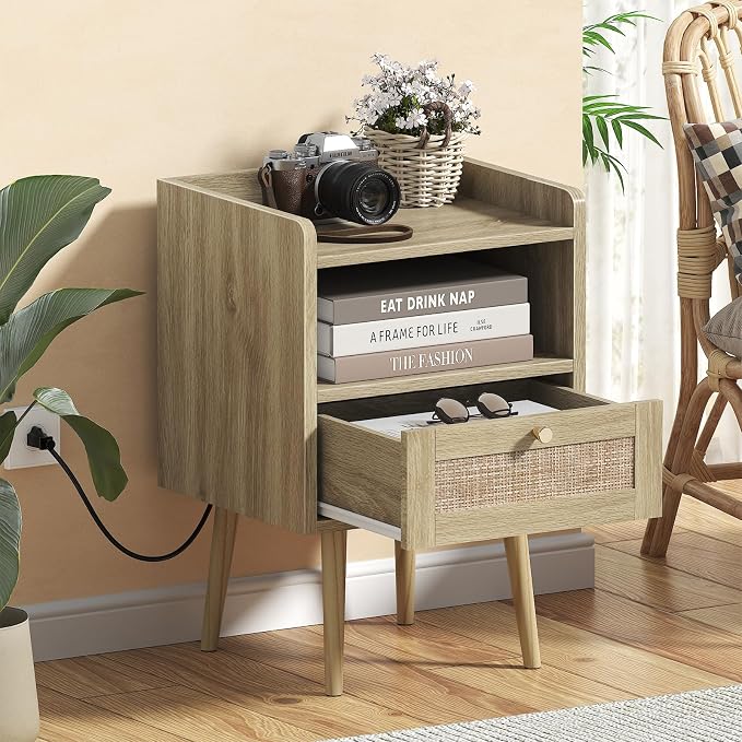 MECHYIN Night Stand Set 2, Nightstands Set of 2 with Charging Station, Rattan Side Tables with Solid Wood Legs, Boho Bedside End Table for Apartment Bedroom Dorm Small Space