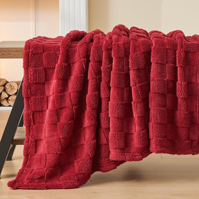 NEWCOSPLAY 3D Checkered Flannel Throw Blanket, Red Checkered, 50"x70" | Super Soft Cute Lightweight Decorative Premium Silky Fleece Blanket for Couch Sofa Bed, Gift for Women Men, All Season Use
