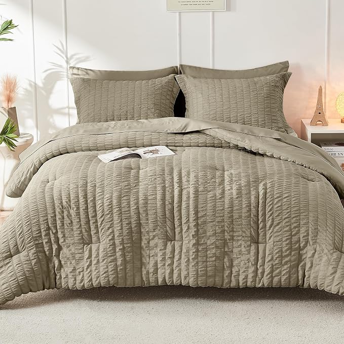 HYMOKEGE Linen Oversized Queen Comforter Set Seersucker 7 Pieces, All Season Luxury Bed in a Bag for Bedroom, Bedding Set with Comforter, Sheets, Pillowcases & Shams