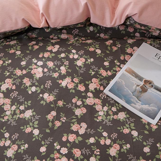 mixinni Vintage Floral Duvet Cover Set King Size – 100% Cotton Ruffle Lace Bedding, Pink Rose Flower and Green Leaf Print, Reversible Stripes Pattern, Grandmillennial Cottagecore Aesthetic 3Pcs