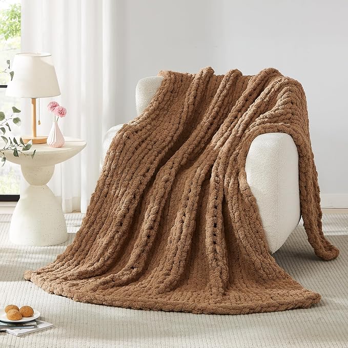 L'AGRATY Chunky Knit Throw Blanket for Couch, 50'' x 70'' Knit Throw, Brown | Handmade Chenille Crochet Blanket for Sofa Bed, Thick Cable Knitted Blankets for Room Home Decor, Birthday Gift for Women Mom