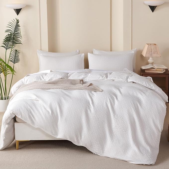 Comforter Set King Striped White - Luxury Soft Washed Microfiber Jacquard 3 Pieces Bedding Set for All-Season with 2 Pillowcases, Breathable Durable Comfy (White Striped)