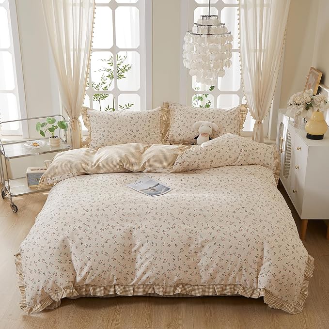 mixinni Beige Floral Duvet Cover King Size, 100% Cotton Cute Strawberry Floral Ruffle Bedding Set, Vintage Cottagecore Reversible Tan Gingham Aesthetic 3PC with Zipper Closure & Pillowcases