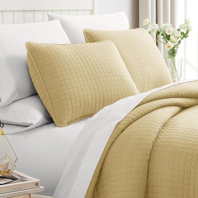 Southshore Fine Living, Inc. Twin Quilt Bedding Set, Soft Brushed Microfiber Coverlet, Stain & Pet Hair Resistant Bedding, Twin/Twin XL Quilt Bedspread Set with Matching Pillow Sham, Gold