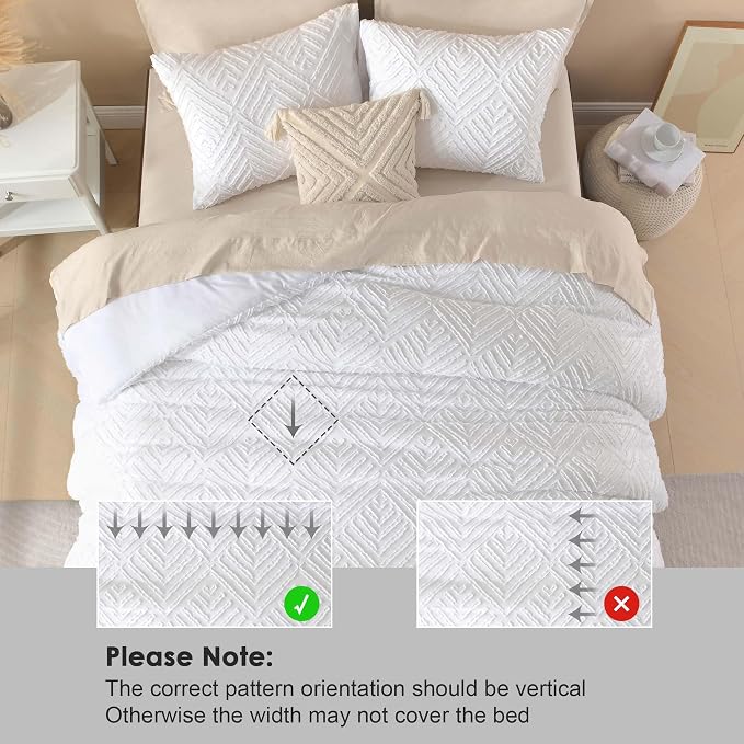 Litanika Queen Size Comforter Set, 3 Pieces White Tufted Boho Bedding Set | Farmhouse Shabby Chic Vintage Bohemian Textured Aesthetic Soft Fluffy Lightweight Breathable All Season Bed Set for Queen Bed