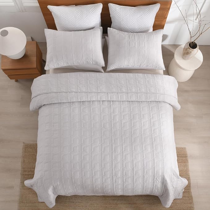 HORIMOTE HOME 100% Cotton Quilt Set King Size, Light Grey Pre-Washed Bedspread Coverlet Set, Cozy Lightweight Stitching Decorative Bedding Cover with 2 Shams in Geometric Pattern for All Season