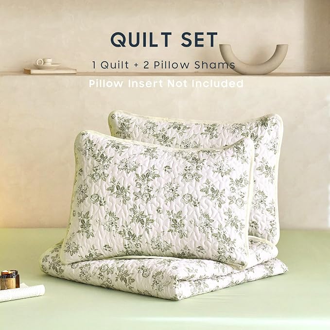 Wake In Cloud - Floral Quilt Set, Shabby Chic Coquette Cottagecore Vintage Flower for Women Teen Girls, Reversible Lightweight Bedspread Coverlet, 3 Pieces, Sage Green, Queen/Full Size