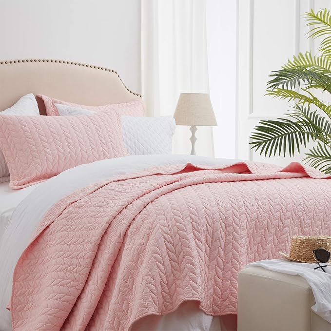 SunStyle Home Twin Quilt Set, Lightweight Bedding Summer Bedspreads,Pink | Soft Coverlet With 2 Pillow Shams,Morden Style Quilts for All Season, Suitable for Bed,Couch,Bedroom,Guest Room,68"X86"