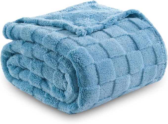NEWCOSPLAY 3D Checkered Flannel Twin Blanket, Blue Checkered, 60"x80" | Super Soft Cute Lightweight Decorative Premium Silky Fleece Blanket for Couch Sofa Bed, Gift for Women Men, All Season Use