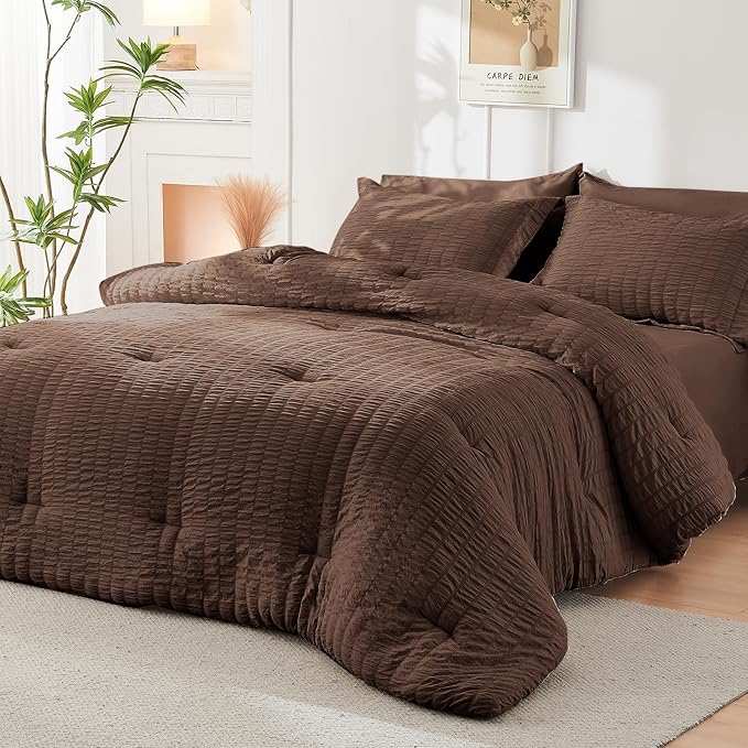 HYMOKEGE Dark Brown Queen Comforter Set Seersucker 7 Pieces, All Season Luxury Bed in a Bag Queen for Bedroom, Bedding Set with Comforter, Sheets, Pillowcases & Shams