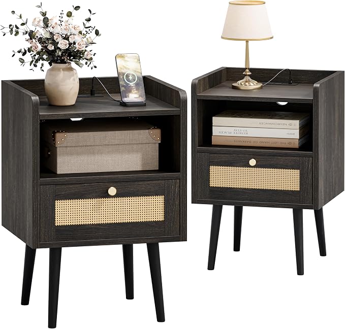MECHYIN Night Stand Set 2, Nightstands Set of 2 with Charging Station, Rattan Side Tables with Solid Wood Legs, Boho Bedside End Table for Apartment Bedroom Dorm Small Space