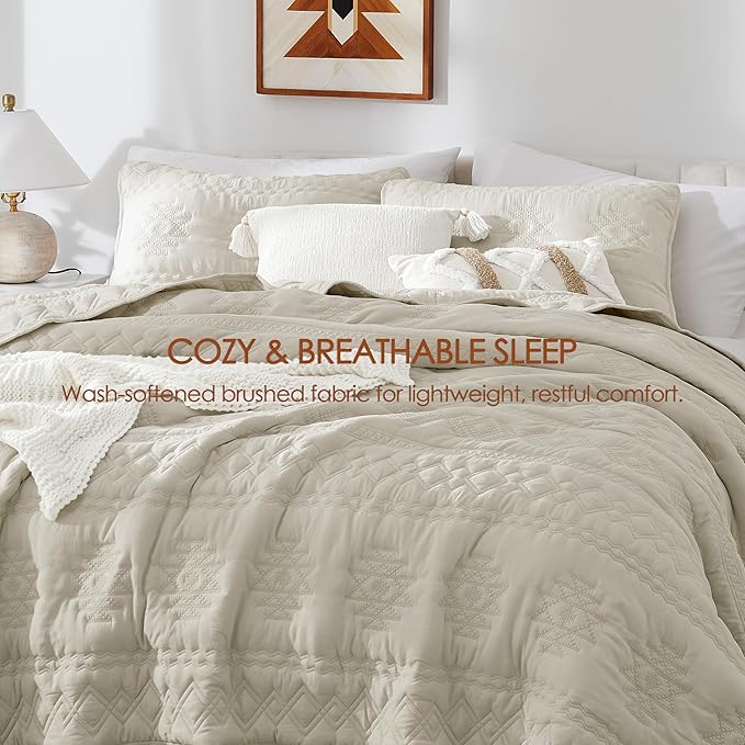 WDCOZY Beige Boho Twin Quilt Size Bedding Set with 1 Pillow Sham, Farmhouse Lightweight Soft Bedspread Coverlet for All Season, 2 Pieces, 68x90 inches