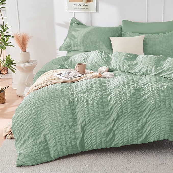 HYMOKEGE Sage Green Oversized King Comforter Set Seersucker 7 Pieces, All Season Luxury Bed in a Bag for Bedroom, Bedding Set with Comforter, Sheets, Pillowcases & Shams