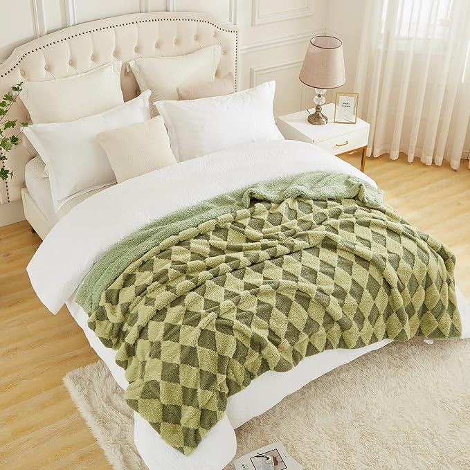 PU MEI Luxury Faux Fur Rabbit Fur Throw Blanket Sage Green 60"*80",Soft Plush Reversible Sherpa Blankets,Twin Fuzzy Blanket Thick Throws for Bed,Comfy Bedding Accent Blankets for Sofa Couch Chair