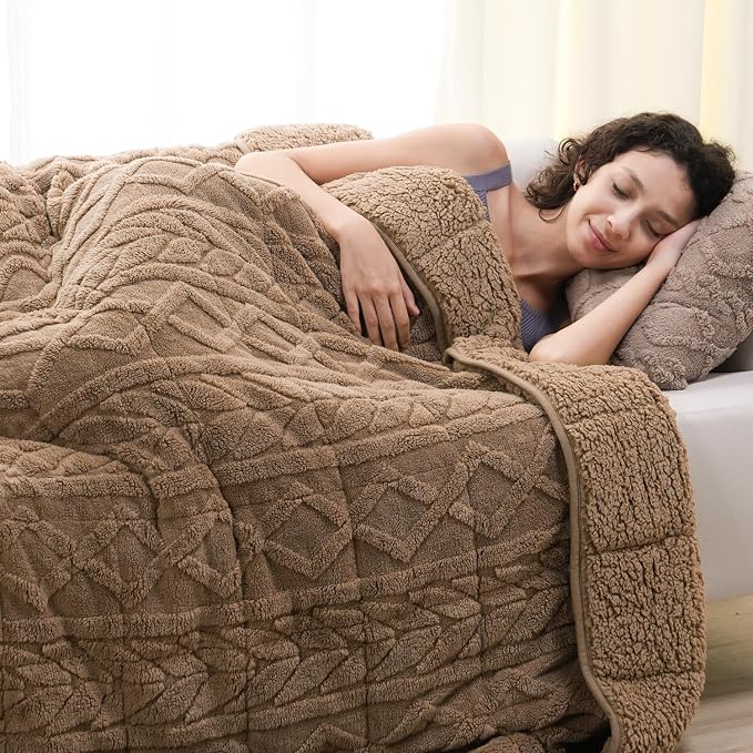 Cottonblue Jacquard Sherpa Weighted Blanket 10lbs for Adults Twin/Full Size | Ultra Soft Cozy Fleece Blanket Weighted Blankets 48x72 in for Calm Sleep Relax, Fuzzy Bed Sofa Heavy Blanket Throw, Khaki