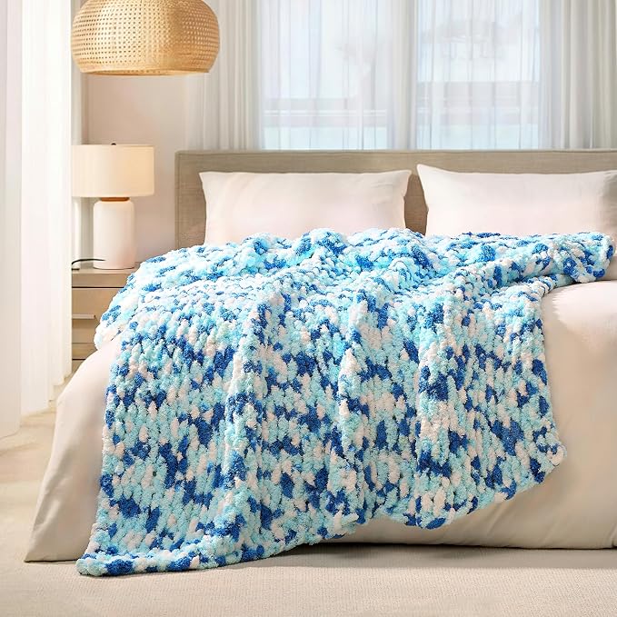 L'AGRATY Chunky Knit Throw Blanket for Couch, 50 x 60 Inches, Blue White | Handmade Chenille Crochet Blanket for Sofa Bed, Thick Cable Knitted Blankets for Room Home Decor, Birthday Gift for Women Mom