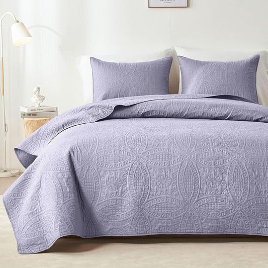 akkialla 118"x106" Lavender California King Quilt Set, Oversized Floor-Length Bedspread, Modern Coin Pattern Microfiber Coverlet, 3-Piece All Season Bedding with 2 Pillow Shams