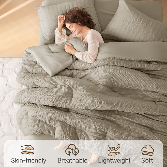 7 Pieces Oversized Queen Comforter Set, Seersucker Bed in a Bag Oversized Queen Size, All Season Luxury Bedding Set with Comforter, Flat Sheet, Fitted Sheet, Pillowcases & Shams, Linen