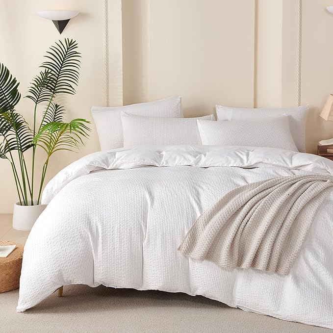 Comforter Set King Striped White - Luxury Soft Washed Microfiber Jacquard 3 Pieces Bedding Set for All-Season with 2 Pillowcases, Breathable Durable Comfy (White Striped)