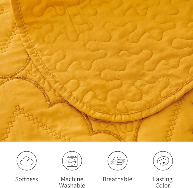 Cmfshape Floral Embroidery Quilt Set,3 Pieces Queen Quilt Bedding Set,Classic Diamond Pattern Quilts,Ultra Soft Lightweight Reversible Bedspread Coverlets for All Season(Gold,90"x90")