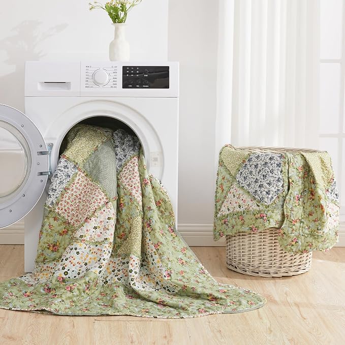 Oversized King Size Quilt Set 128x120 Green Floral Patchwork Bedspread Set | 3-Piece Extra Wide Super King Size Bedding Set Rversible Quilted Coverlet Lightweight Comforter Bed Cover with 2 Pillowcases