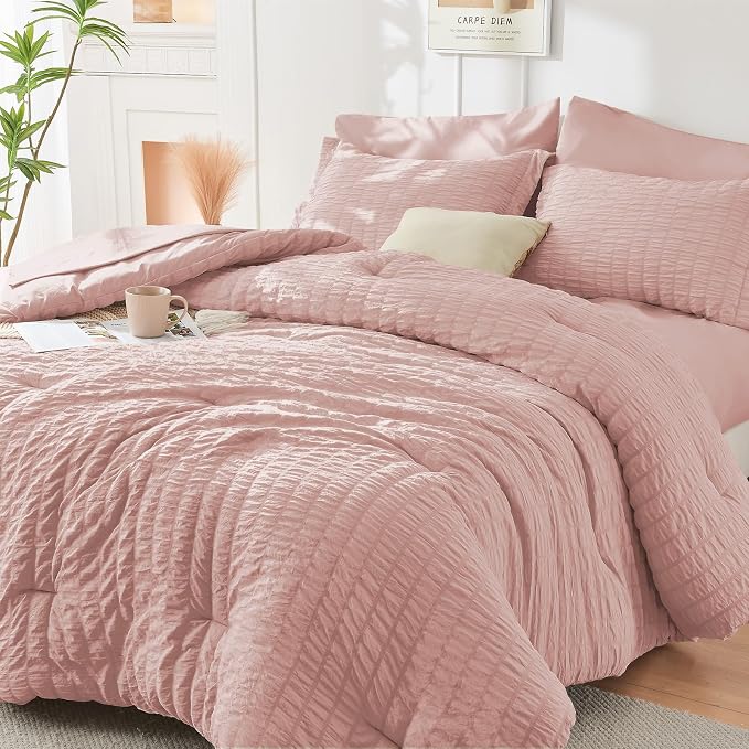 HYMOKEGE Rose Gold Oversized Queen Comforter Set Seersucker 7 Pieces, All Season Luxury Bed in a Bag for Bedroom, Bedding Set with Comforter, Sheets, Pillowcases & Shams