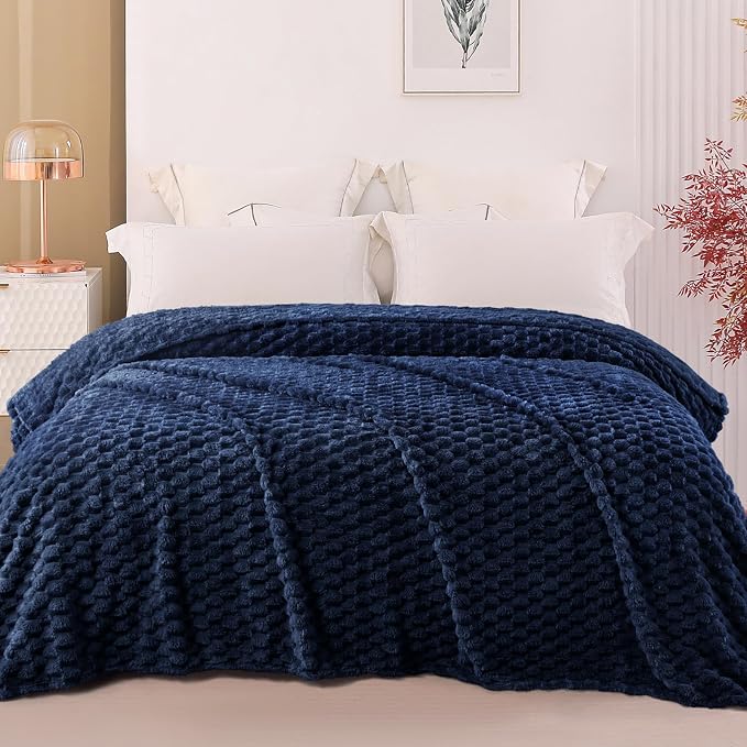 Exclusivo Mezcla 3D Fleece Twin Size Blanket for Bed, Navy Blue | Extra Soft Fuzzy Plush Lightweight Bed Blankets, Cozy Fluffy Decorative Blankets for All Seasons, 60x80 Inches