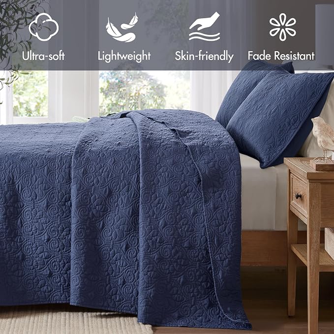 Madison Park Queen Quilt Bedding Set, Cottage-Inspired Damask, 3PC | All Season Quilted Coverlet, Classic Stitch Pattern Bedspread & Shams, Ultra Soft Microfiber Bedspread Set, Navy