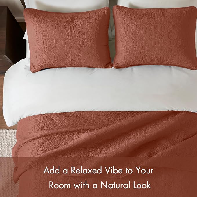 Madison Park Luxurious Cotton Damask Quilt Set, 3PC Full/Queen Bed Set | All Season, Lightweight Stitching Coverlet Bedspread Bedding Stitching with Shams, Clay Red