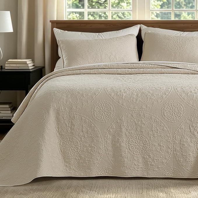 GOONE 100% Cotton Quilt Queen Size Bedding Quilt Sets 98x98 in, Light Beige | Lightweight Breathable Bedspread Coverlet for Summer, Farmhouse Stitched Medallion Pattern Queen Quilt Set & 2 Pillow Shams