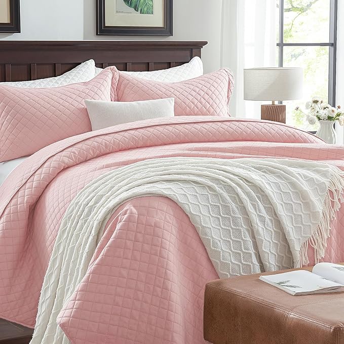 SunStyle Home King Quilt Bedding Set, Lightweight Summer Bedspreads,Pink | Soft Coverlet With 2 Pillow Shams,Morden Style Quilts for All Season,Suitable for Bed,Couch,Bedroom,Guest Room,106"X96"