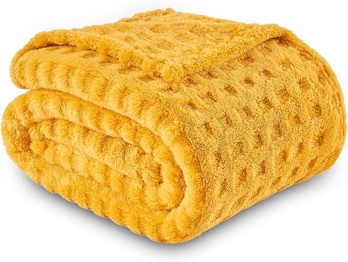 NEWCOSPLAY 3D Waffle Checkered Flannel Throw Blanket, Yellow, 50"x70" | Super Soft Cute Lightweight Decorative Premium Silky Fleece Blanket for Couch Sofa Bed, Gift for Women Men, All Season Use