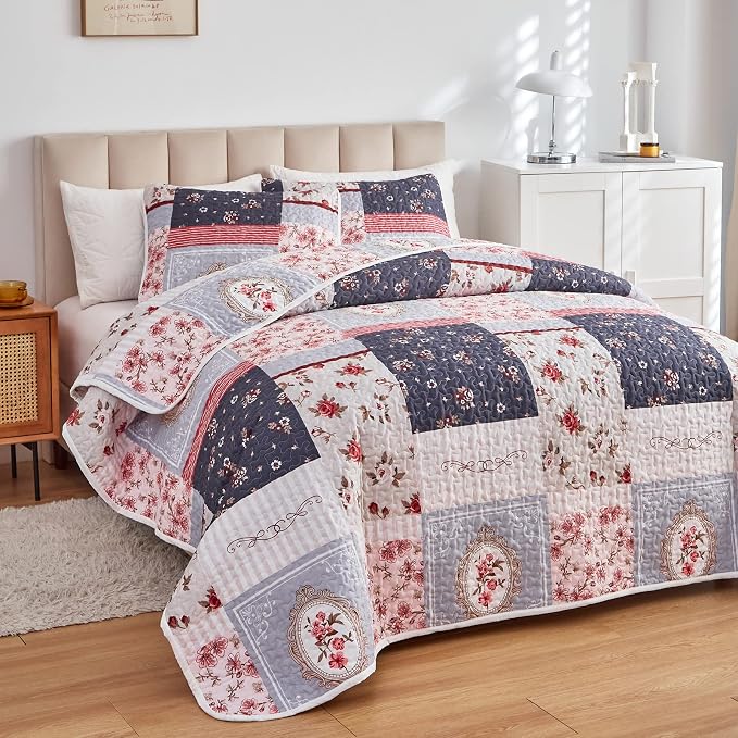Patchwork Quilt Set Full/Queen Size, 3 Pieces Pink Purple Floral Plaid Summer Bedspread Coverlet Set, Soft Microfiber Lightweight Bed Cover for All Season (90" x 90", 1 Quilt+ 2 Pillow Shams)