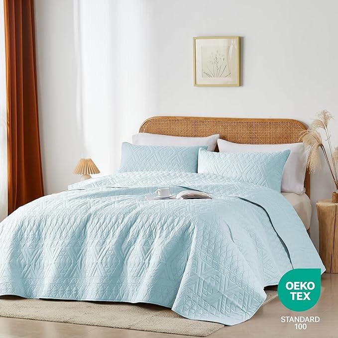 akkialla King/Cal King Size Quilt Bedding Set,Sky Blue Lightweight Microfiber Soft Bedspread,Modern Style Geometric Pattern Coverlet Set for All Seasons,3 Piece(1 Quilt,2 Pillow Shams)