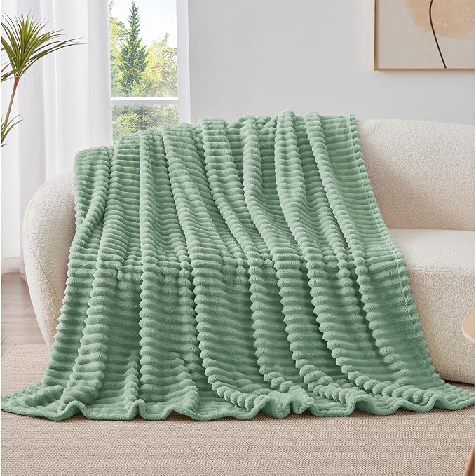 BEDELITE Ribbed Fleece Throw Blanket for Couch, Sage Green, 50"x70" | Ultra-Soft Plush Fleece, Warm Yet Lightweight, Ribbed Texture, Home Decor, Machine Washable, Giftable, All-Season Use