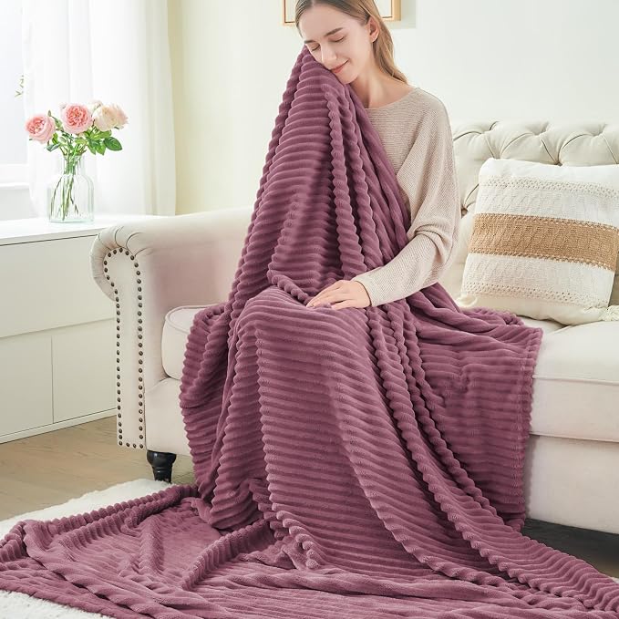 BEDELITE 3D Ribbed Jacquard Plum Fleece Throw Blanket for Couch, 50x60 Inch | Soft Warm Decorative Fluffy Blanket, Cozy Plush Lightweight Fuzzy Throw Blanket for Bed Sofa Home Room Decor, Gift for Women