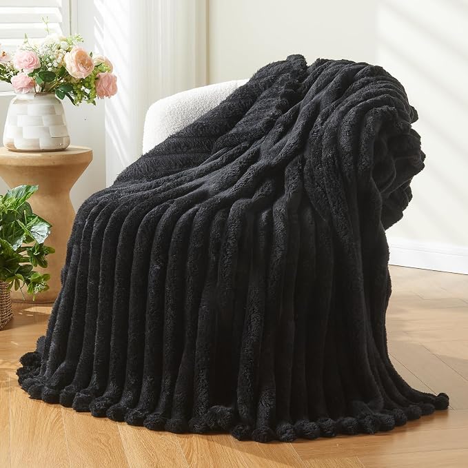 NEWCOSPLAY Fleece Ribbed Cozy Queen Blanket for Couch, Black, 90"x90" | Premium Silky Flannel Blanket, Soft Lightweight Fluffy Throw Blanket for Bed Sofa Decor, Gift for All Season Use