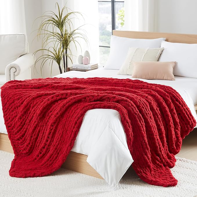 L'AGRATY Chunky Knit Throw Blanket for Couch, 60'' x 80'' Knit Throw, Red | Handmade Chenille Crochet Blanket for Sofa Bed, Thick Cable Knitted Blankets for Room Home Decor, Birthday Gift for Women Mom