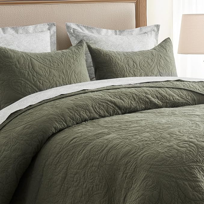 EVERGRACEHOME 100% Cotton Paisley Quilt Set, Oversized King, Olive Green | Prewashed for Softness, Year-Round Breathability, Gift-Ready Box, Matelasse-style Quilted Coverlet, 3 Piece Set with 2 Shams