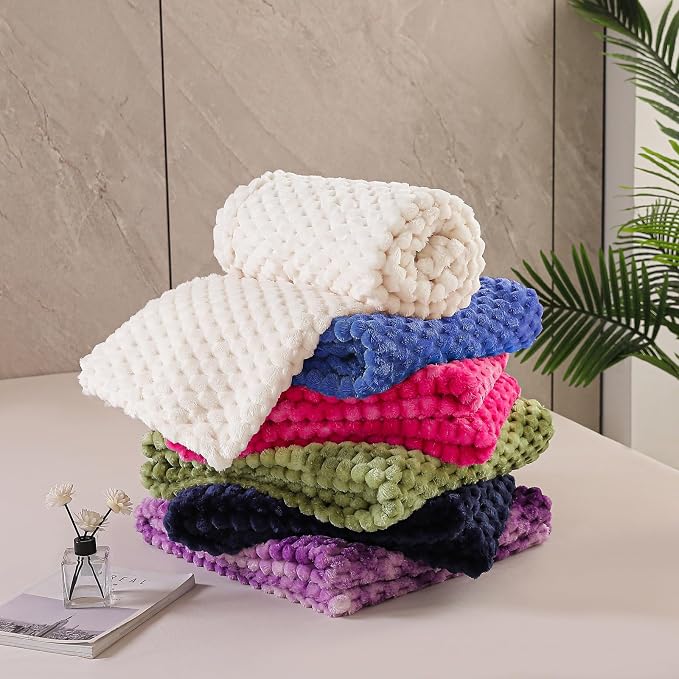 Exclusivo Mezcla Large 3D Fleece Throw Blanket for Couch, Cobalt Blue | Extra Soft Fuzzy Plush Lightweight Throws, Cozy Fluffy Decorative Blankets for All Seasons, 50x70 Inches