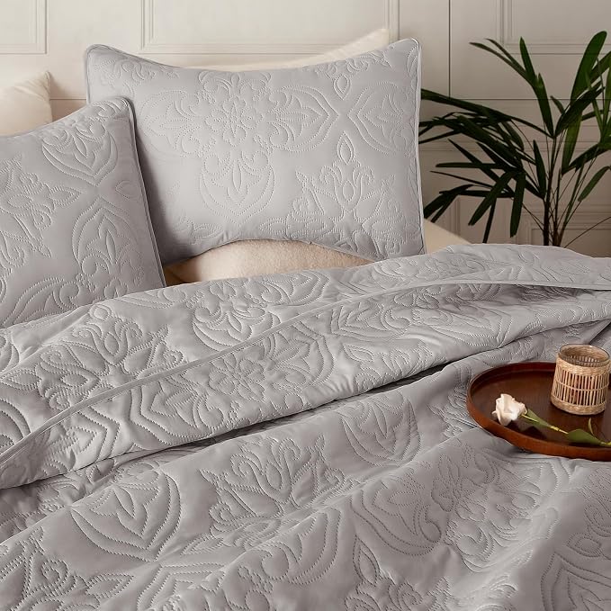 Whale Flotilla King Quilt Bedding Set Vintage Damask Reversible Bedspread | Suitable for Bed, 3 Pieces Light Grey Lightweight Breathable Quilt King Size, Ultrasonic Coverlet with 2 Pillow Shams