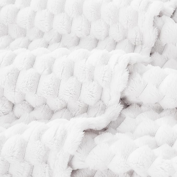 EXQ Home Gentle Soft Fleece Throw Blanket – Cozy Lightweight 3D Imitation Turtle Shell Jacquard Blanket for Couch Bed – All-Season Warm Fuzzy Flannel Blanket for Women Mom Her Gifts(50"x60",White)