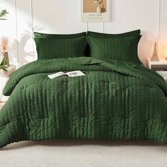 HYMOKEGE Dark Green California King Comforter Set Seersucker 7 Pieces, All Season Luxury Bed in a Bag Queen for Bedroom, Bedding Set with Comforter, Sheets, Pillowcases & Shams