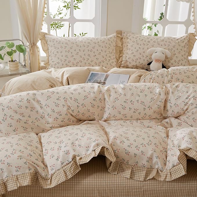 mixinni Beige Floral Duvet Cover King Size, 100% Cotton Cute Strawberry Floral Ruffle Bedding Set, Vintage Cottagecore Reversible Tan Gingham Aesthetic 3PC with Zipper Closure & Pillowcases