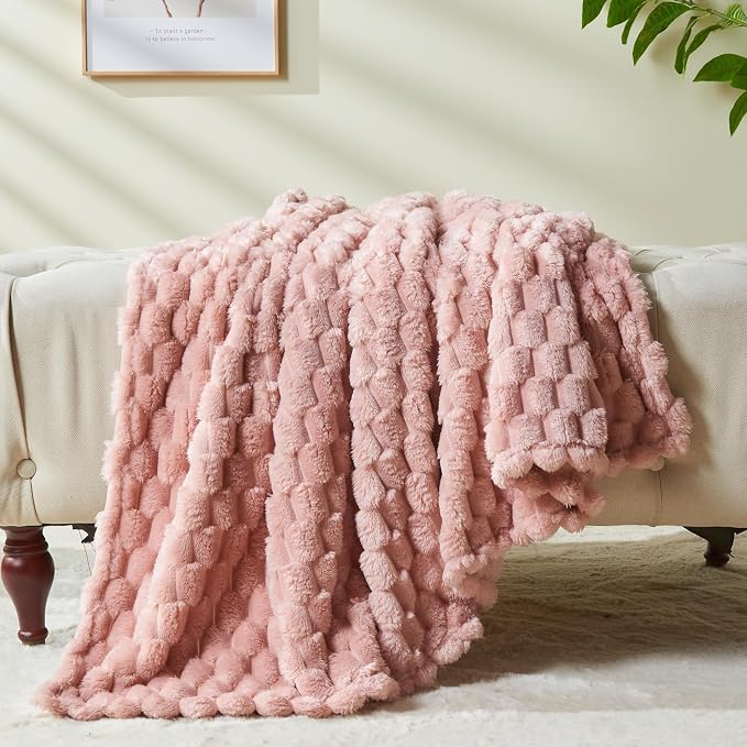 NEWCOSPLAY Fleece Clouds Cozy King Blanket for Couch, Pink, 90"x110" | Premium Silky Flannel Blanket, Soft Lightweight Fluffy Throw Blanket for Bed Sofa Decor, Gift for All Season Use