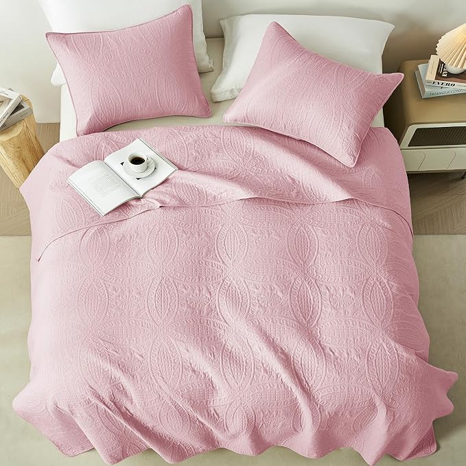 akkialla Twin Quilt Set,Pink Lightweight Bedspread with Coin Pattern, Soft Microfiber Coverlet for All Seasons, Elegant Modern Home Style (1 Quilt, 1 Pillow Sham)