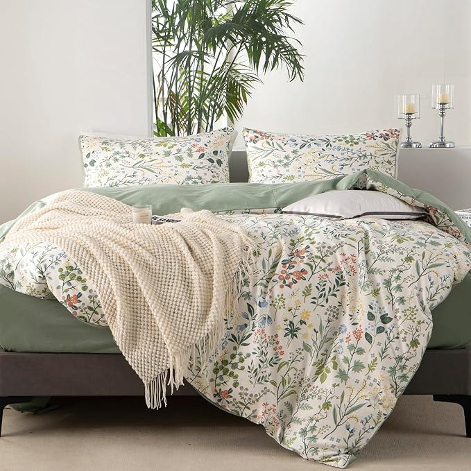 Floral Comforter Set Queen Soft Bedding Comforter Set 3 Pieces Garden Style Green Red Flower Print Botanical Flowers Comforter Set for All Seasons 1 Comforter and 2 Pillowcases (Floral, Queen)