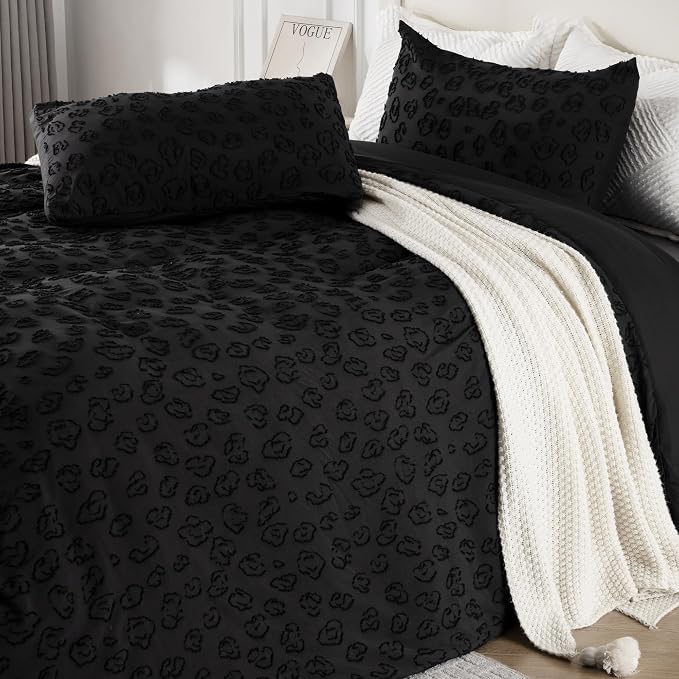 ROSE&RISY Black Leopard Jacquard Textured Queen Duvet Cover Set, 3 Pieces Soft Tufted Bedding Queen Set All Seasons, Breathable and Cozy, Includes 1 Duvet Cover, 2 Pillowcases (Black, King Size)